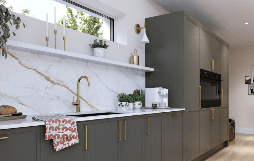 Handcrafted oak kitchen with belfast sink